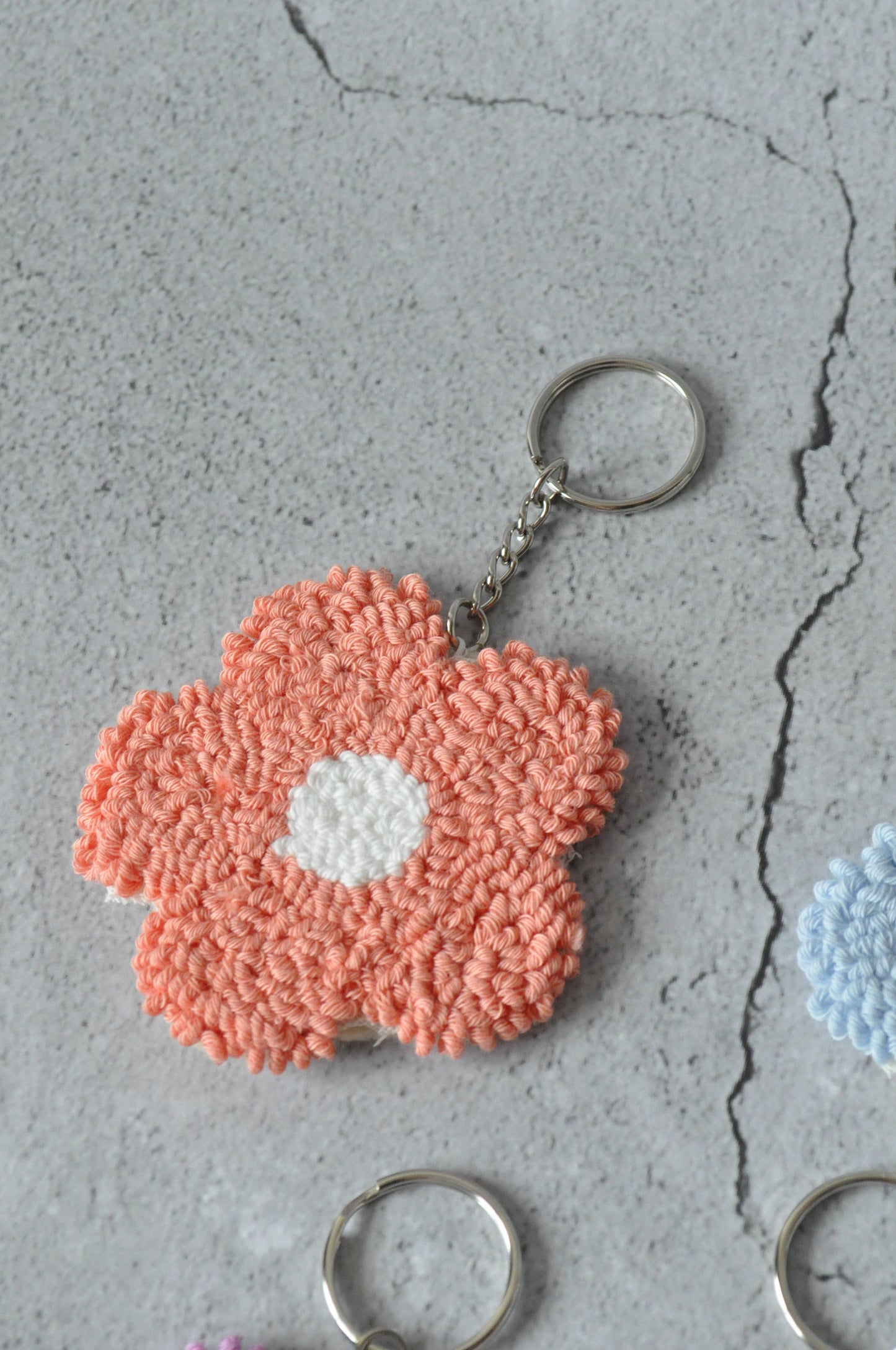 Daisy Punch Needle Keychain | Bag Charm: Yellow Daisy