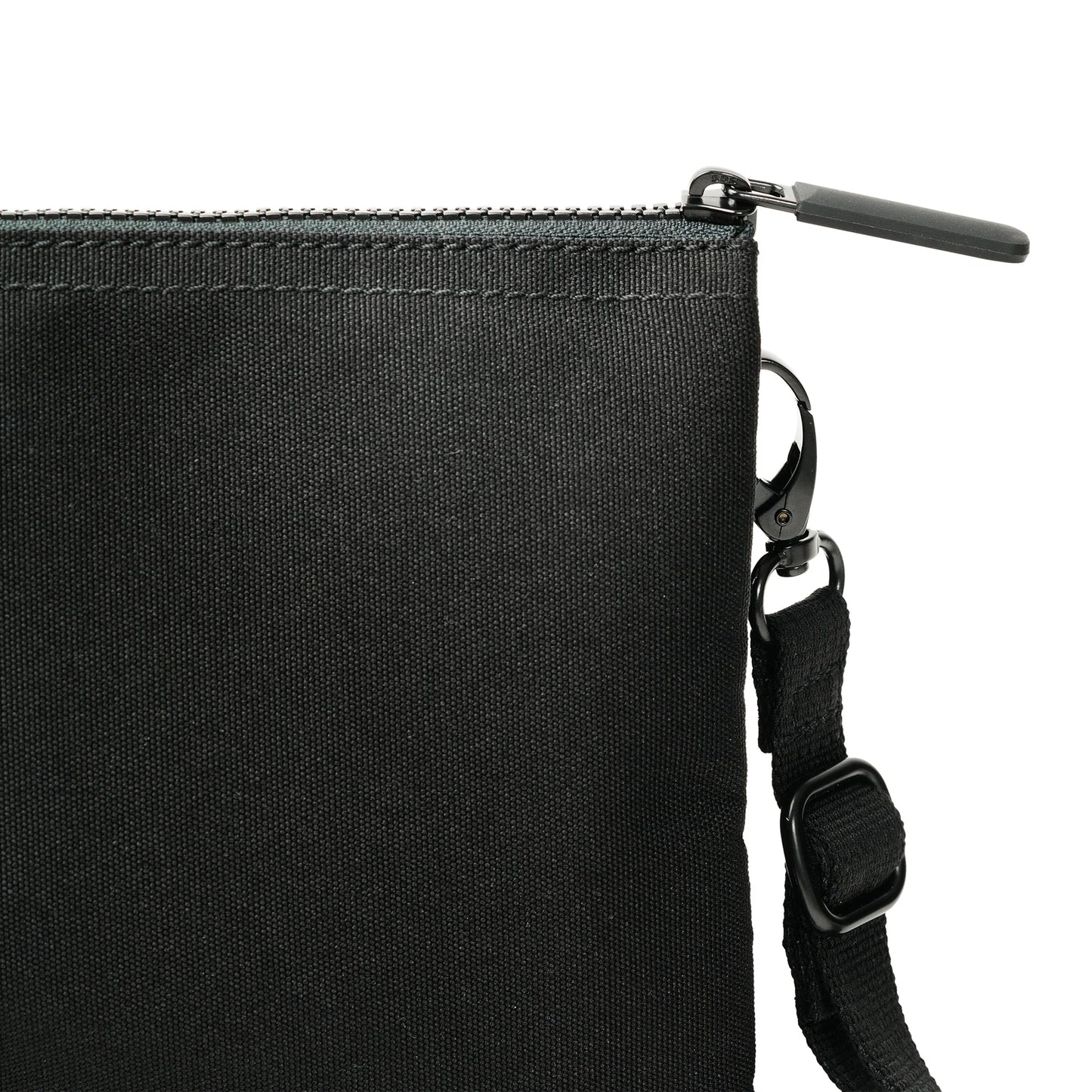 'Carnaby' Crossbody All Black Edition in Recycled Canvas