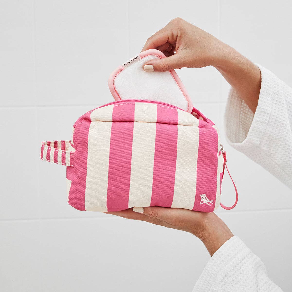 Dock & Bay Toiletry Bags - Phi Phi Pink: One Size