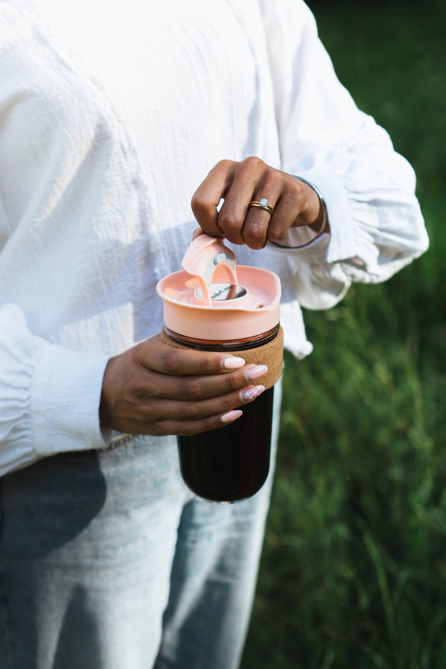 SoleCup Large Travel Mug - 18oz Cork: Ice-cream