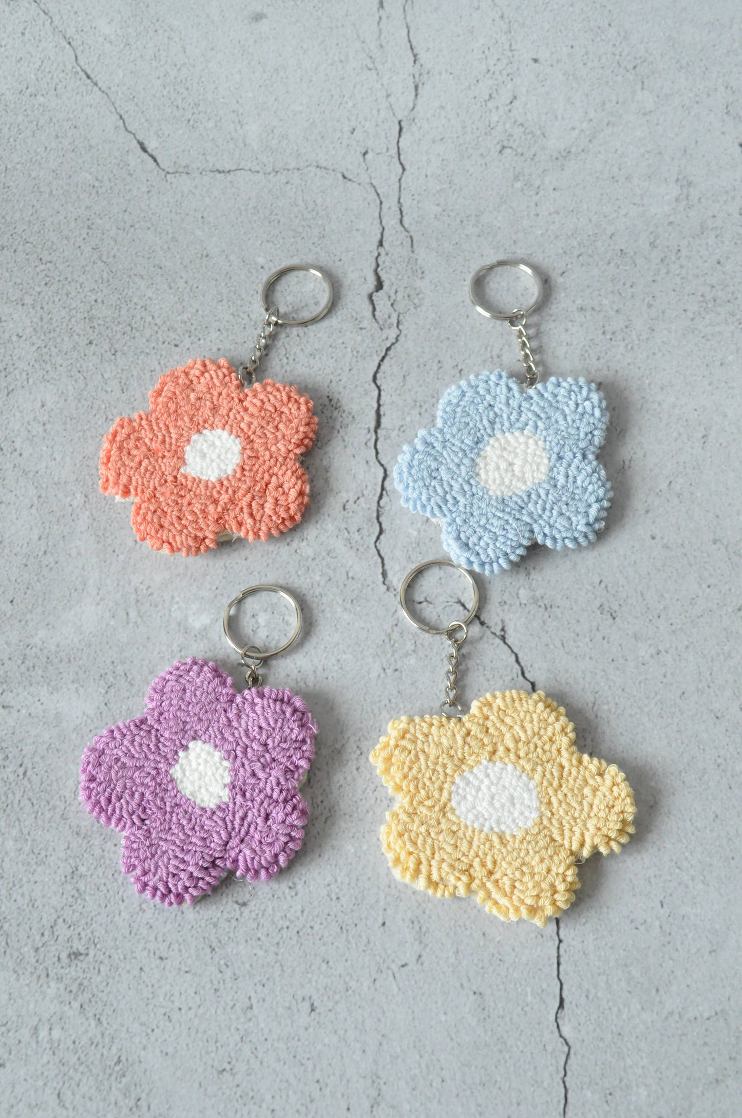 Daisy Punch Needle Keychain | Bag Charm: Yellow Daisy