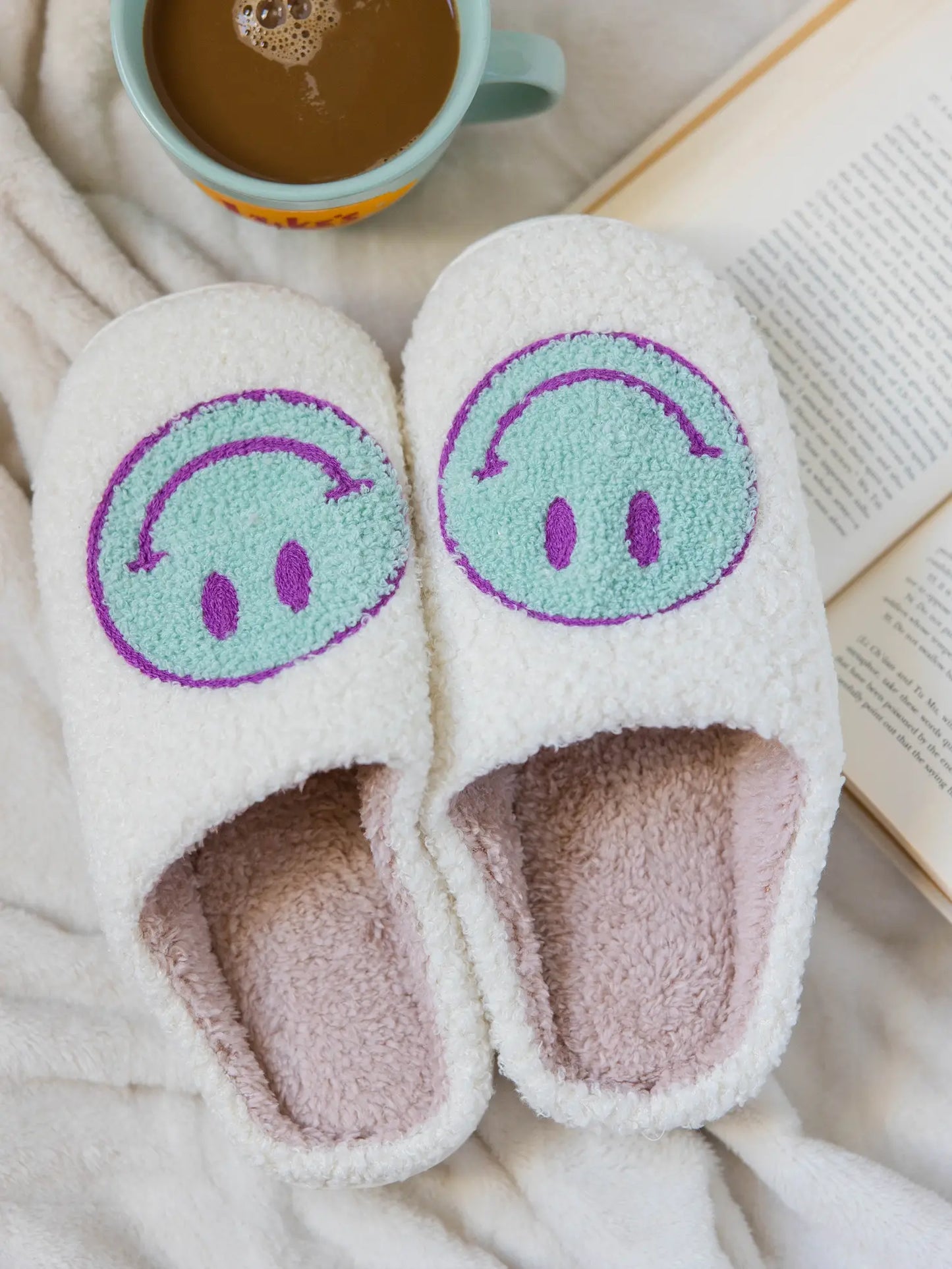 Super Soft Smiley Face Slippers (Black)